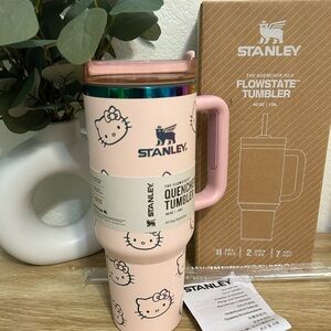 Stanley Pink Hello Kitty Flowstate Tumbler